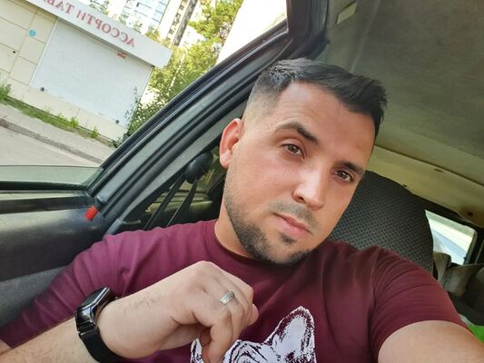  ,   Georgy, 29 ,     , c 