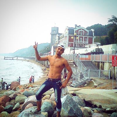  ,   Garik, 35 ,   ,   , c 