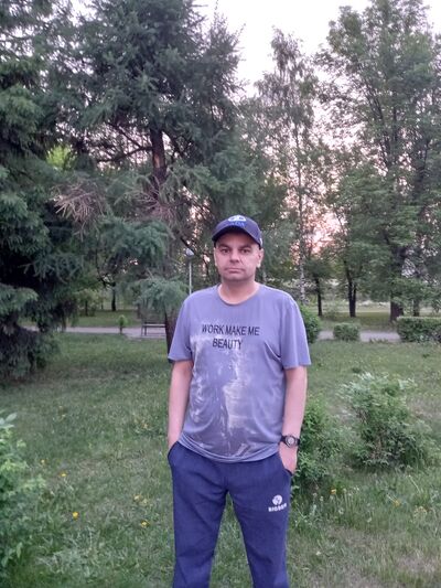  ,   Dmitry, 44 ,   c 