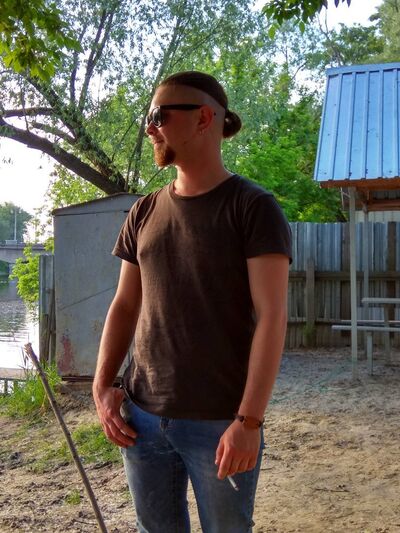  ,   Nomad, 33 ,   ,   