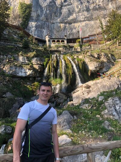  ,   Alexandru, 32 ,   c 