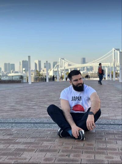  --,   Artur, 36 ,   ,   , c 