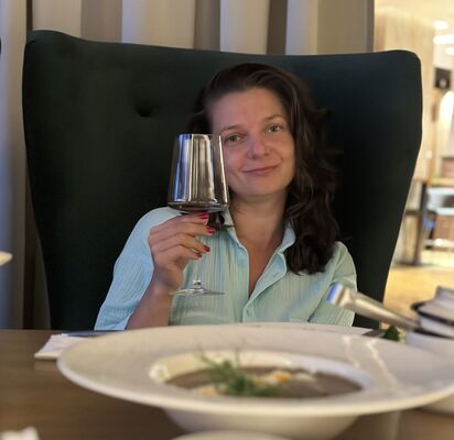   ,   Vera, 39 ,   ,   
