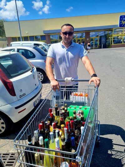  Praha,   Serghei, 33 ,   ,   