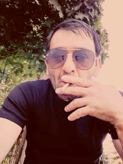  ,   David, 44 ,   ,   