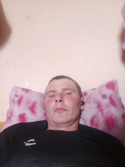  ,   Vladimer, 37 ,   c 