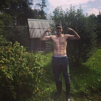  ,   Artem, 39 ,   ,   