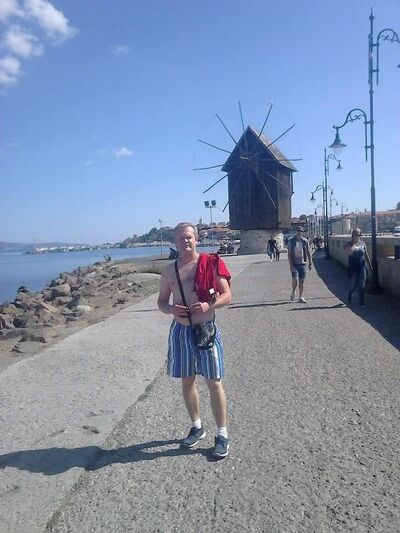  ,   Hristo, 48 ,   ,   , c 