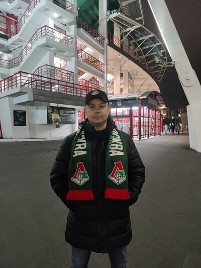  ,   Maxim, 40 ,   c 
