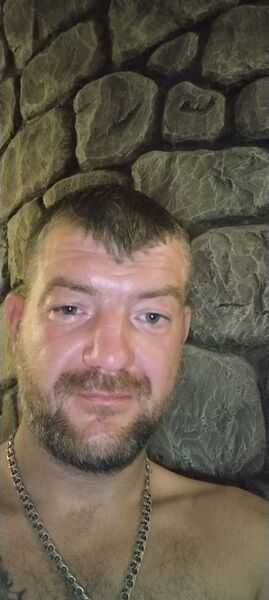  ,   Vladimir, 37 ,   ,   