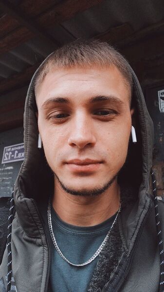  -,   Maksik, 24 ,   ,   , c 