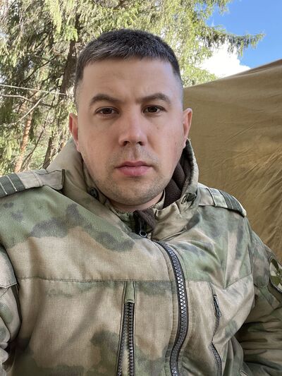  ,   Nikolay, 32 ,   ,   