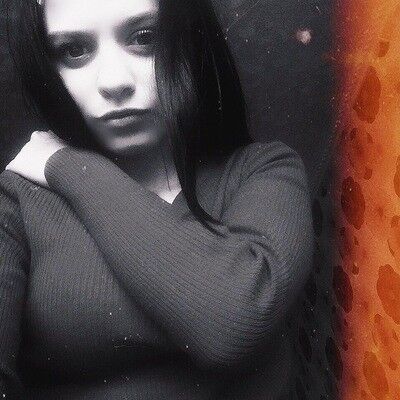  ,   Maria, 23 ,  