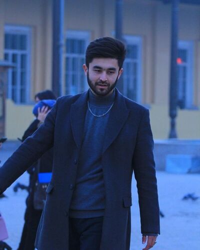  ,   HuGoooo, 28 ,   ,   , c 