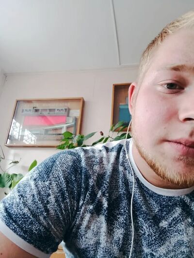  ,   Zhenya, 22 ,   ,   