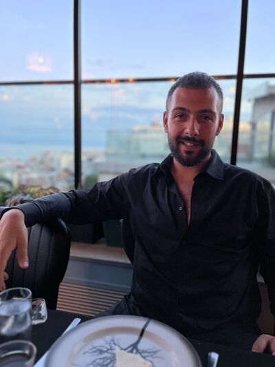  ,   Yakup, 32 ,   ,   