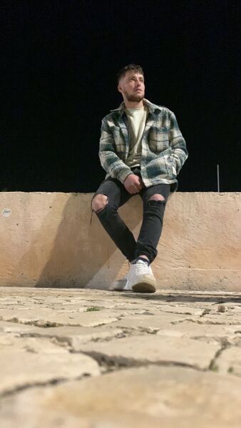  ,   Petru, 24 ,   ,   , c , 