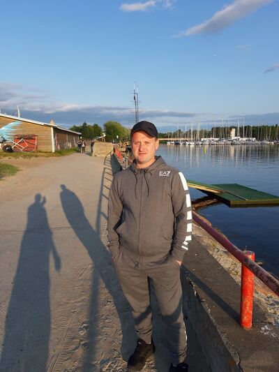  ,   Mihhail, 41 ,  
