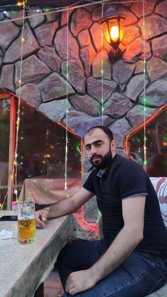  ,   Armen, 30 ,   ,   