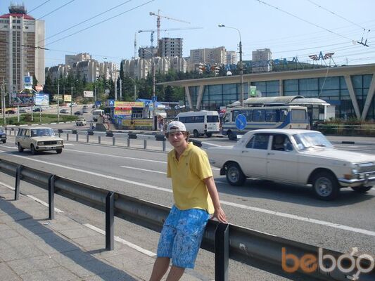  ,   Artjom, 32 ,   ,   , c 