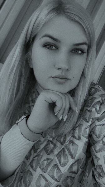  ,   Ekaterina, 31 ,  