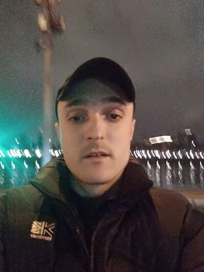  ,   Artem, 37 ,   ,   , c 