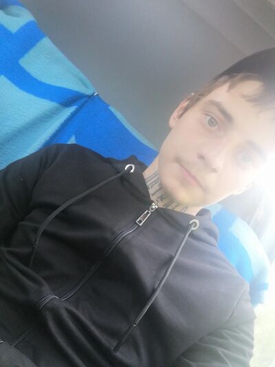  ,   Ilya, 25 ,   ,   , c 