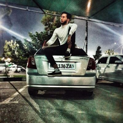  ,   Davrik, 23 ,   ,   