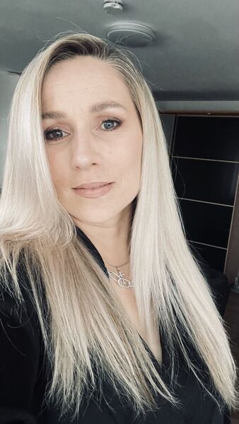  ,   Ellen, 45 ,   ,   , c , 