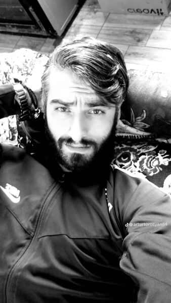  ,   Artur, 29 ,   ,   