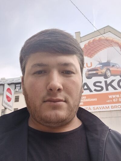  ,   Fozil, 32 ,   ,   