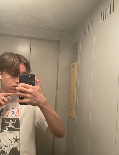  ,   Evan, 21 ,   ,   