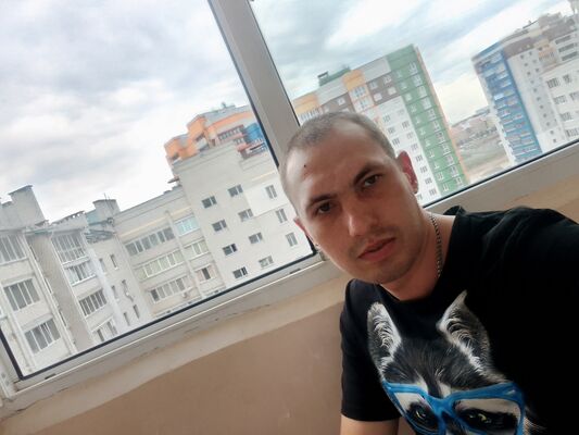  ,   Denis, 32 ,   ,   , c , 