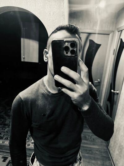  ,   Karim, 27 ,   c , 
