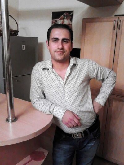  ,   Edmond, 37 ,   ,   , c 