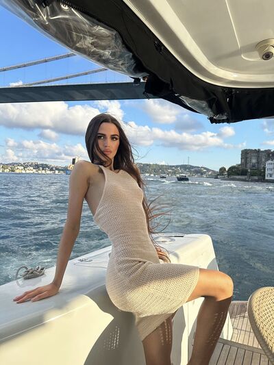 ,   Eliana, 24 ,   ,   , 
