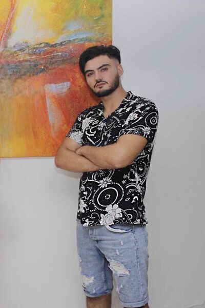  Algiers,   Zinou, 22 ,   ,   