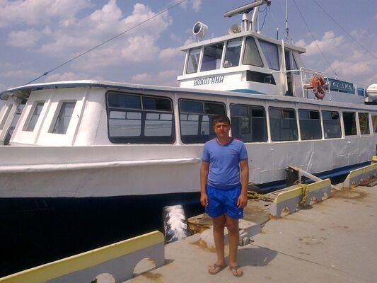  ,   Vlad, 41 ,   ,   