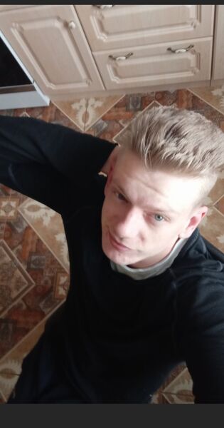 ,   Kevin, 26 ,   ,   