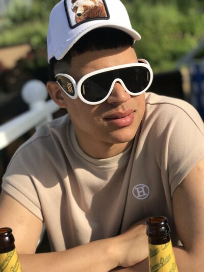  ,   Yoan, 23 ,   ,   