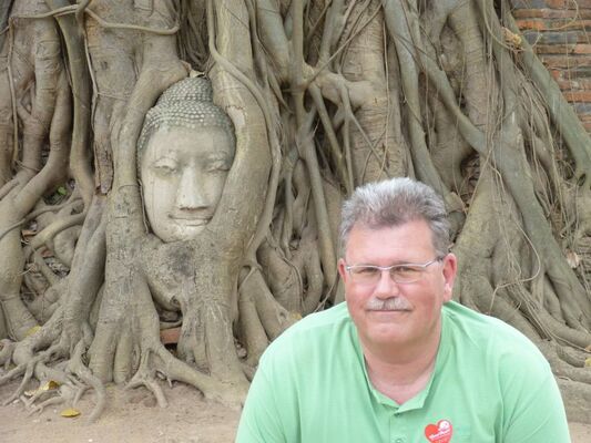  Frankfurt am Main,   Thomas, 56 ,   ,   , c 