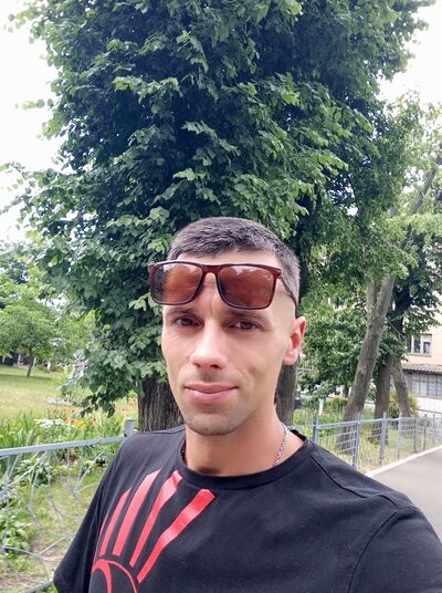  ,   Maks, 37 ,   ,   