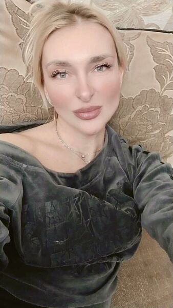  ,   Olga, 48 ,  