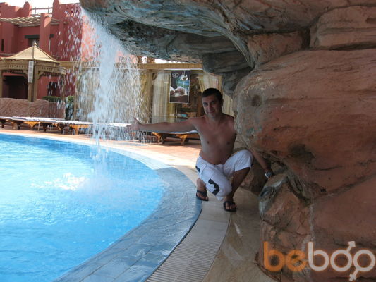  ,   Valiko, 44 ,   