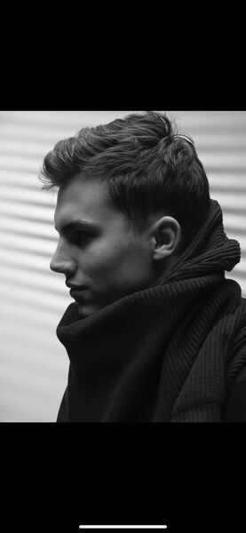  ,   Ivan, 28 ,   ,   