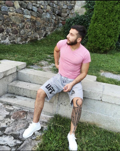  ,   Ash, 28 ,   ,   