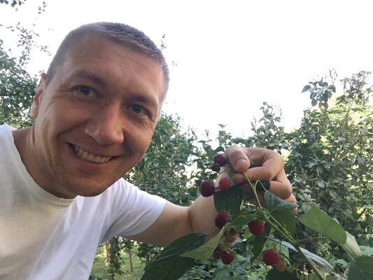  ,   Alexander, 39 ,  