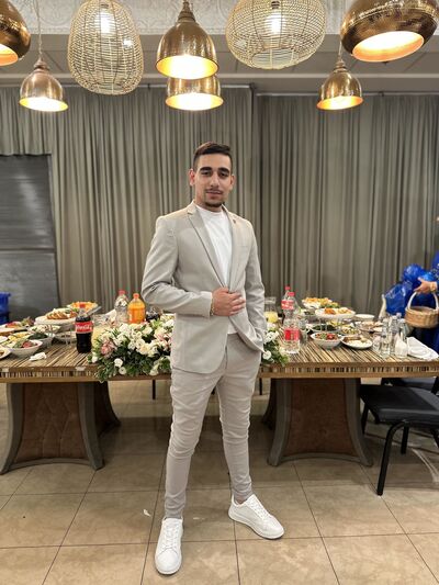  -,   Nashaat, 24 ,   ,   , c , 