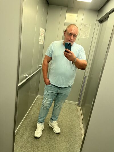  ,   Artem, 32 ,     , c 