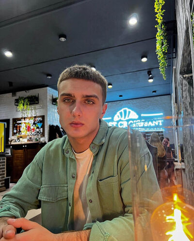  ,   Nikita, 22 ,   ,   , c , 